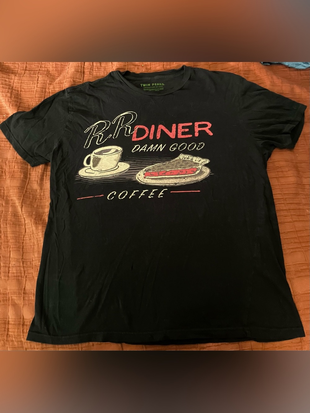 TWIN PEAKS RR DINER Tshirt 2017 Womens’ sz L Retro Art Twin Peaks TV Show NEW